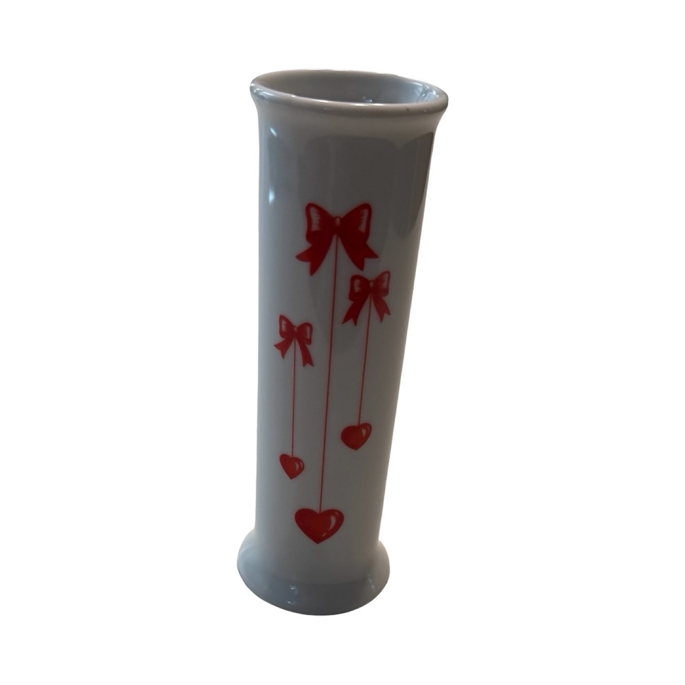 Vintage‎ FTDA White Ceramic Bud Vase Red Bows and Hearts Made in Korea Retro 7x2